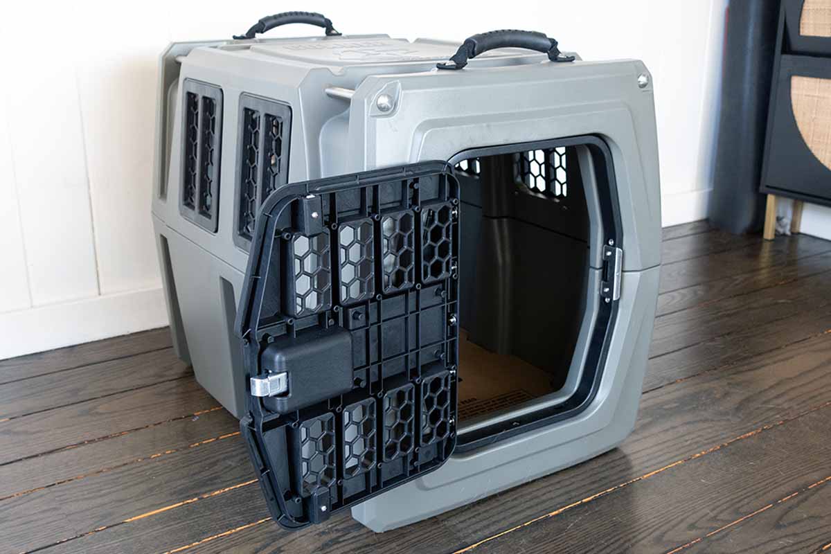 Impact High Anxiety Crate Vs Gunner G1 Kennel How They Differ?